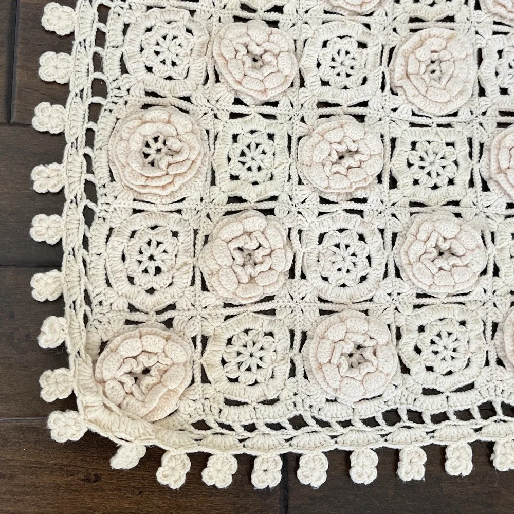 Vintage Crochet Blanket Throw Floral Raised Granny Square Scalloped Beige 61x36